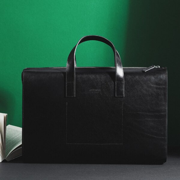 Portfell Model Brief - Black