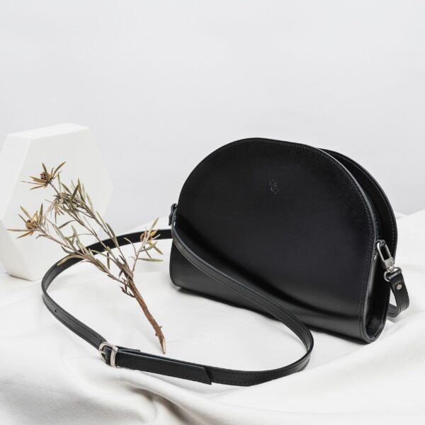Käekott Half Moon - Black