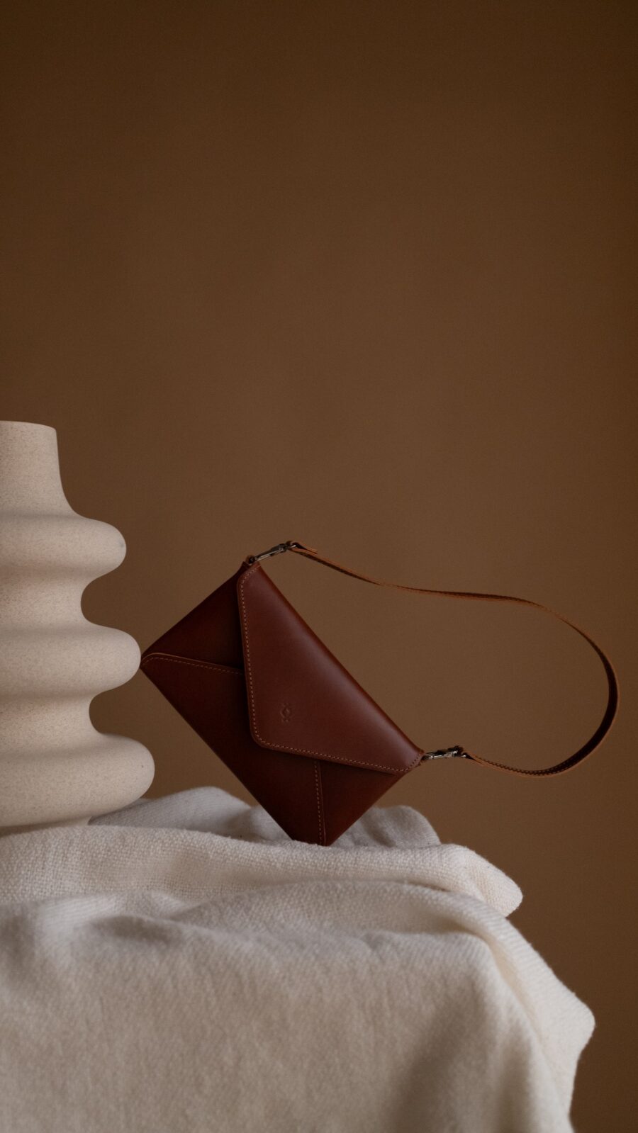 Mini Model Clutch - Cognac - Image 2